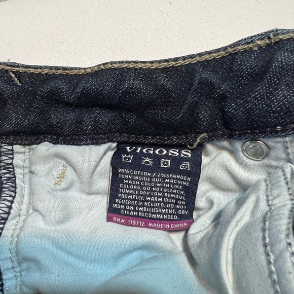 Vigoss Womens Jeans Size 27 Distressed, Wrinkle Detail on the back of legs. EUC - Picture 4 of 8